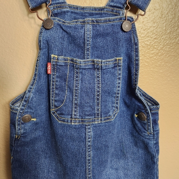 Levi's Kids Dark Wash Denim Bib Shortalls-Size 5 - Picture 2 of 11